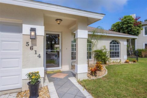 Villa ou maison à vendre à Bradenton, Floride: 3 chambres, 163.32 m2 № 1350430 - photo 6