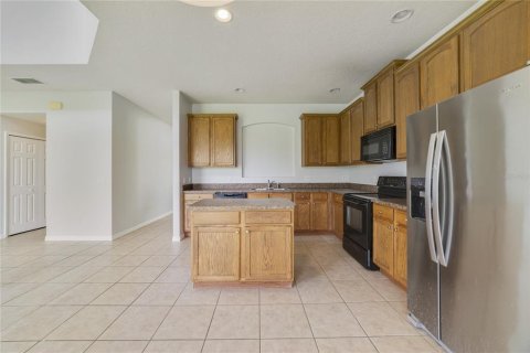 Villa ou maison à vendre à Kissimmee, Floride: 5 chambres, 267.28 m2 № 1351290 - photo 5