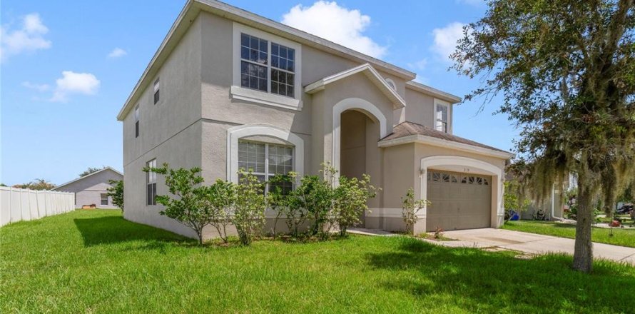 Villa ou maison à Kissimmee, Floride 5 chambres, 267.28 m2 № 1351290