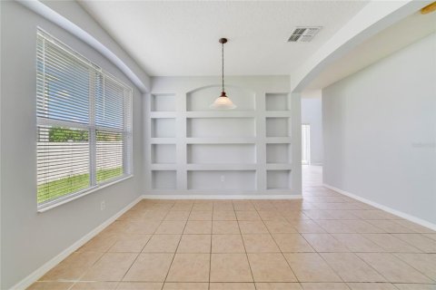 Villa ou maison à vendre à Kissimmee, Floride: 5 chambres, 267.28 m2 № 1351290 - photo 13