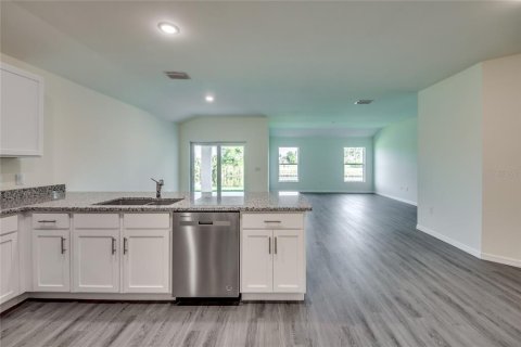 Villa ou maison à vendre à Cape Coral, Floride: 4 chambres, 191.19 m2 № 1351251 - photo 6