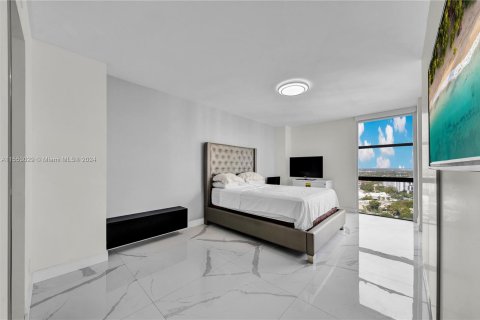 Condominio en venta en Aventura, Florida, 2 dormitorios, 105.72 m2 № 1073028 - foto 15