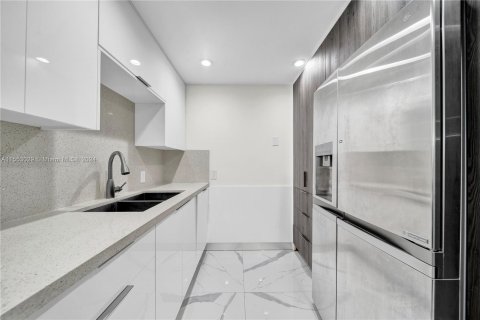 Condominio en venta en Aventura, Florida, 2 dormitorios, 105.72 m2 № 1073028 - foto 11