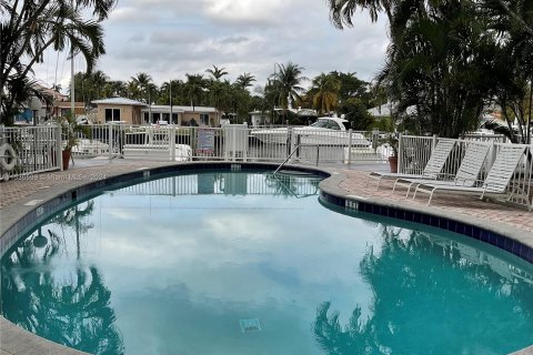 Condo in Fort Lauderdale, Florida, 1 bedroom  № 1019635 - photo 10