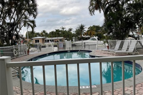 Condo in Fort Lauderdale, Florida, 1 bedroom  № 1019635 - photo 6