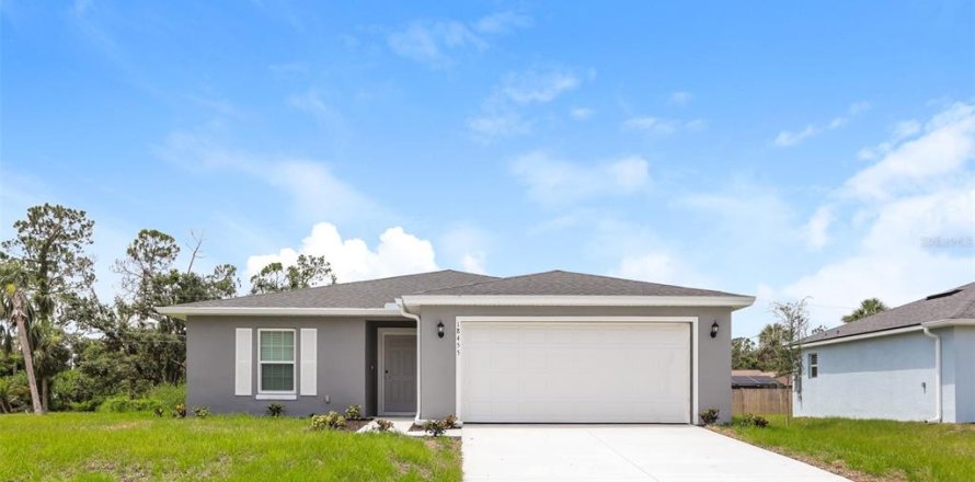 House in Port Charlotte, Florida 4 bedrooms, 170.29 sq.m. № 1354003