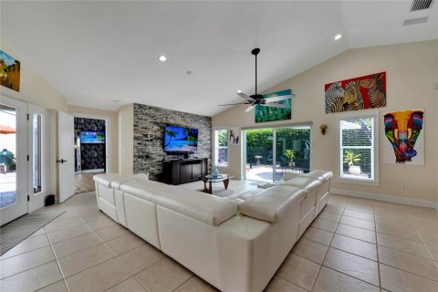 Villa ou maison à vendre à Tampa, Floride: 4 chambres, 225.57 m2 № 1393407 - photo 28