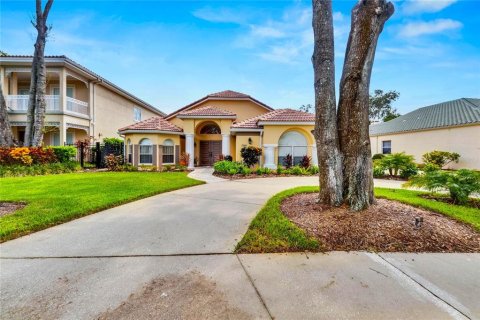 Villa ou maison à vendre à Tampa, Floride: 4 chambres, 225.57 m2 № 1393407 - photo 4