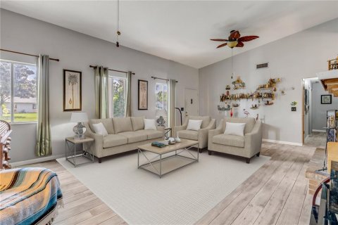 Casa en venta en Edgewater, Florida, 3 dormitorios, 138.98 m2 № 1320442 - foto 3