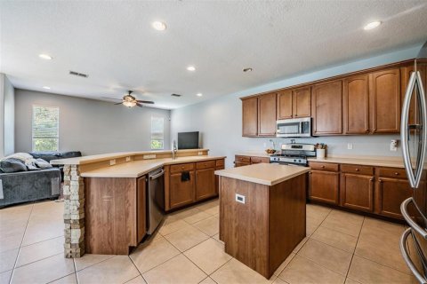 Casa en venta en Tampa, Florida, 5 dormitorios, 264.59 m2 № 1389210 - foto 19