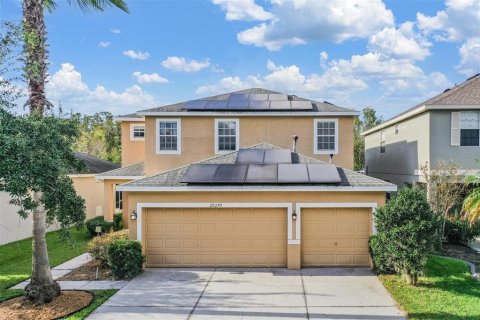 Casa en venta en Tampa, Florida, 5 dormitorios, 264.59 m2 № 1389210 - foto 1