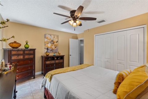 Купить виллу или дом в Майами-Лейкс, Флорида 4 спальни, 235.04м2, № 1023676 - фото 16