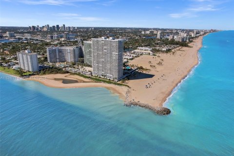 Condo in Fort Lauderdale, Florida, 2 bedrooms  № 1023731 - photo 14