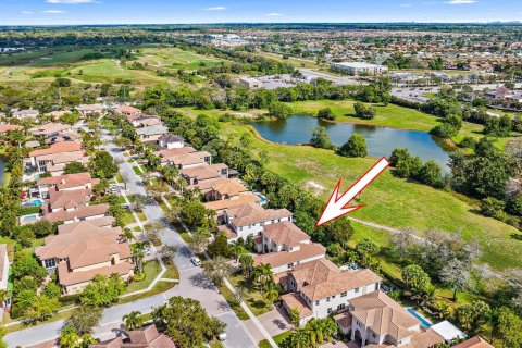 Villa ou maison à vendre à Lake Worth, Floride: 5 chambres, 341.51 m2 № 1038390 - photo 2