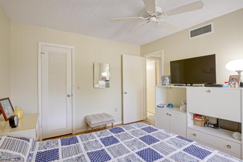 Купить кондоминиум в Лейк-Уорт, Флорида 2 спальни, 93.37м2, № 1038332 - фото 6