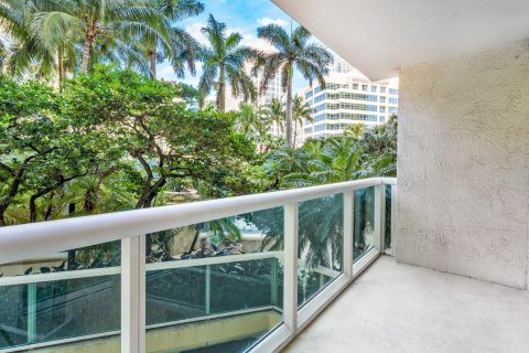 Condo in Fort Lauderdale, Florida, 2 bedrooms  № 1038362 - photo 14