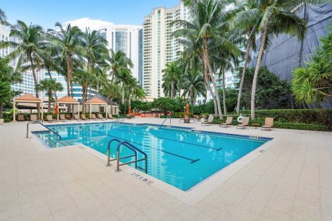 Condo in Fort Lauderdale, Florida, 2 bedrooms  № 1038362 - photo 6