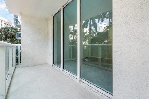 Condo in Fort Lauderdale, Florida, 2 bedrooms  № 1038362 - photo 13