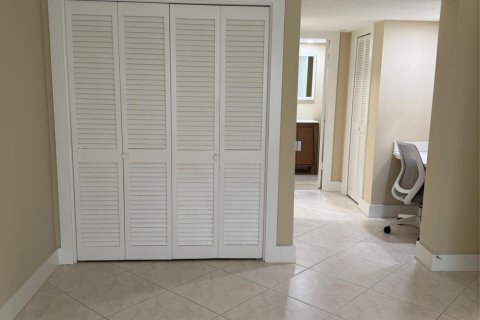 Copropriété à vendre à Pompano Beach, Floride: 1 chambre, 89.19 m2 № 1050021 - photo 10