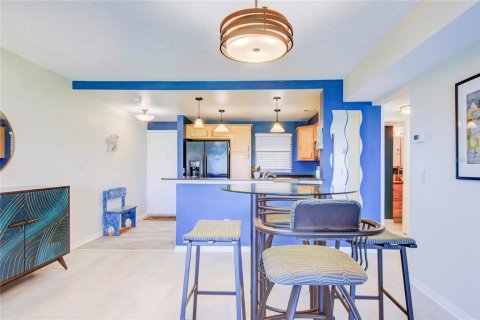 Condo in South Pasadena, Florida, 1 bedroom  № 1379211 - photo 14