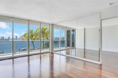 Condominio en venta en Miami Beach, Florida, 2 dormitorios, 117.99 m2 № 1225170 - foto 5