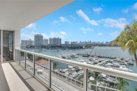 Condominio en venta en Miami Beach, Florida, 2 dormitorios, 117.99 m2 № 1225170 - foto 4