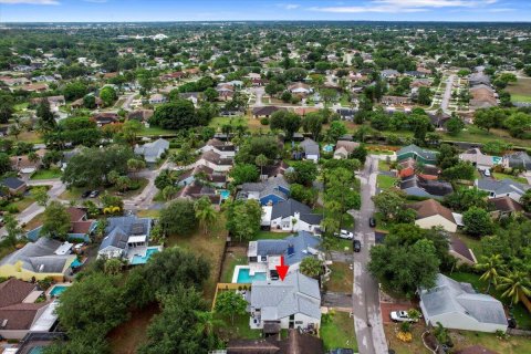 Villa ou maison à vendre à Wellington, Floride: 3 chambres, 111.67 m2 № 1225739 - photo 2