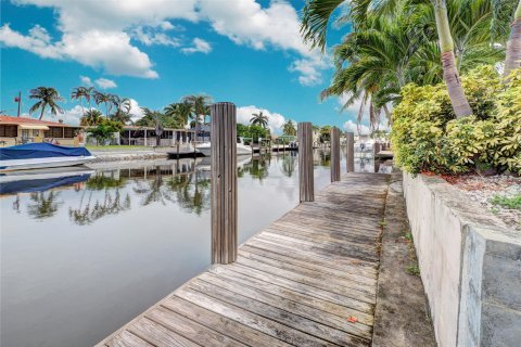 Villa ou maison à vendre à Deerfield Beach, Floride: 3 chambres, 185.71 m2 № 1074635 - photo 25