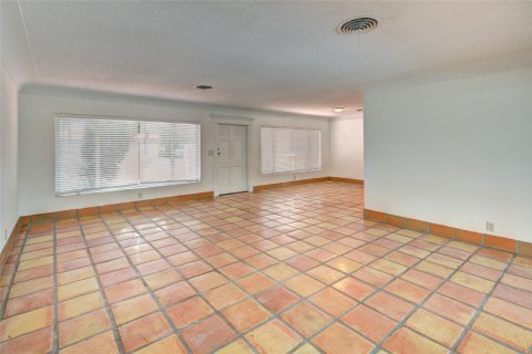 Casa en venta en Deerfield Beach, Florida, 3 dormitorios, 185.71 m2 № 1074635 - foto 16