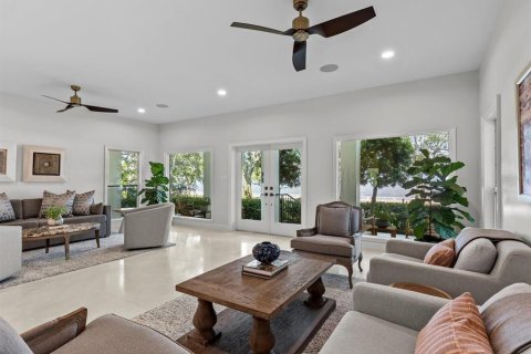 Villa ou maison à vendre à Tampa, Floride: 5 chambres, 452.16 m2 № 1403732 - photo 10