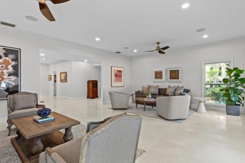 Villa ou maison à vendre à Tampa, Floride: 5 chambres, 452.16 m2 № 1403732 - photo 12