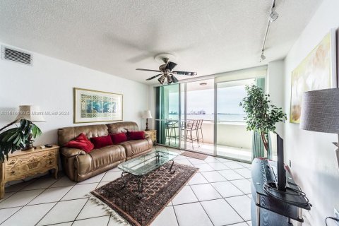 Condominio en venta en Miami, Florida, 2 dormitorios, 89.19 m2 № 1412106 - foto 10