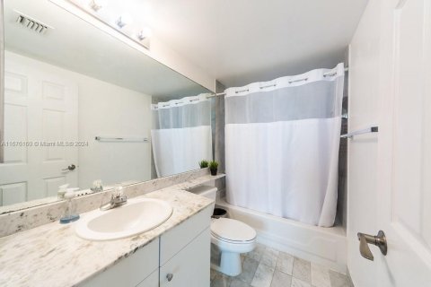 Condominio en venta en Miami, Florida, 2 dormitorios, 89.19 m2 № 1412106 - foto 6