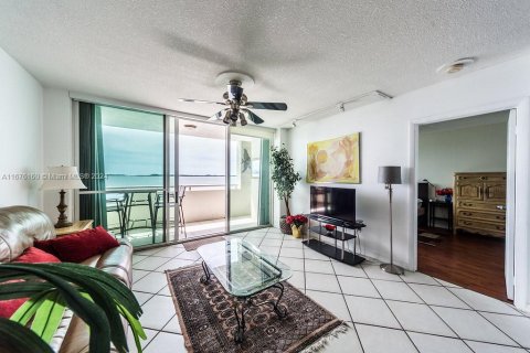 Condominio en venta en Miami, Florida, 2 dormitorios, 89.19 m2 № 1412106 - foto 11