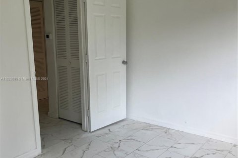 Condominio en venta en Tamarac, Florida, 2 dormitorios, 92.9 m2 № 1241545 - foto 18