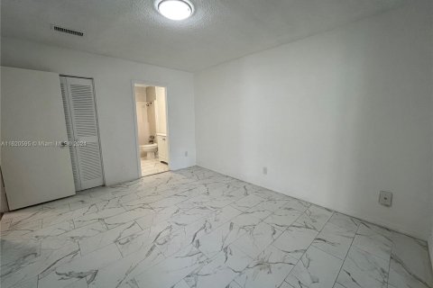 Condominio en venta en Tamarac, Florida, 2 dormitorios, 92.9 m2 № 1241545 - foto 10