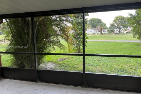 Condominio en venta en Tamarac, Florida, 2 dormitorios, 92.9 m2 № 1241545 - foto 27