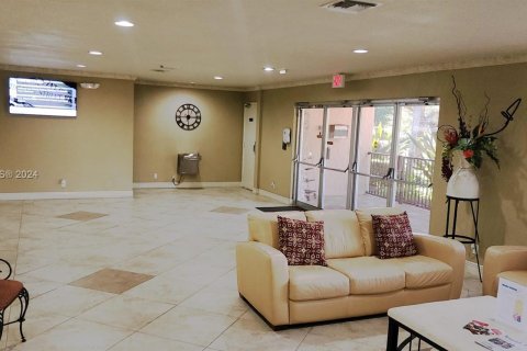 Condo in Margate, Florida, 2 bedrooms  № 1269870 - photo 26