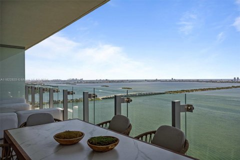 Condominio en venta en Miami, Florida, 4 dormitorios, 326.92 m2 № 1269801 - foto 6