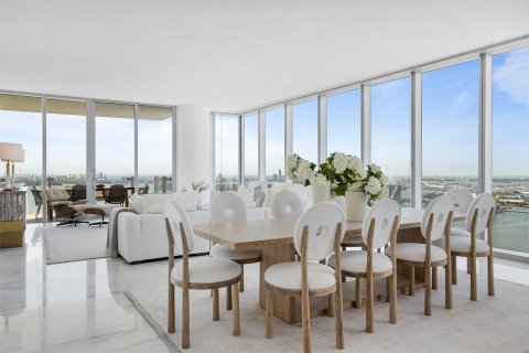 Condominio en venta en Miami, Florida, 4 dormitorios, 326.92 m2 № 1269801 - foto 4