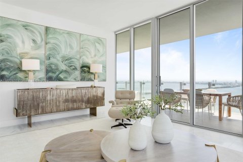 Condo in Miami, Florida, 4 bedrooms  № 1269801 - photo 24