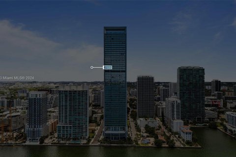 Condominio en venta en Miami, Florida, 4 dormitorios, 326.92 m2 № 1269801 - foto 2