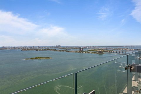 Condominio en venta en Miami, Florida, 4 dormitorios, 326.92 m2 № 1269801 - foto 9