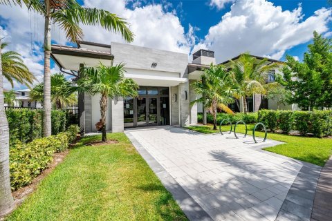 Villa ou maison à vendre à Doral, Floride: 4 chambres, 200.95 m2 № 1033078 - photo 24