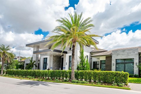 Casa en venta en Doral, Florida, 4 dormitorios, 200.95 m2 № 1033078 - foto 23