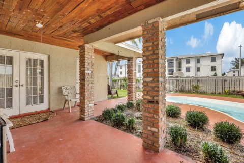 Villa ou maison à vendre à Palm Springs, Floride: 3 chambres, 130.81 m2 № 1073927 - photo 16