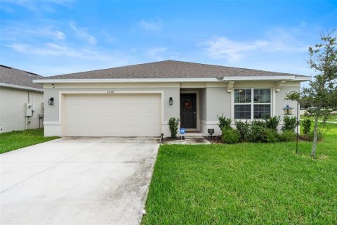 House in Davenport, Florida 4 bedrooms, 173.26 sq.m. № 1405827 - photo 2