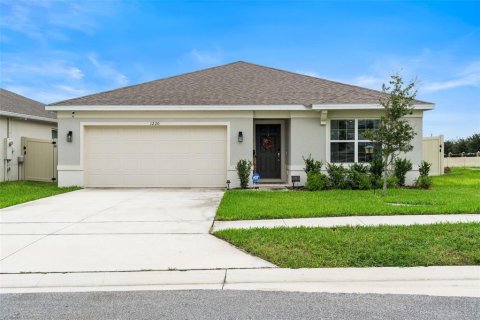 House in Davenport, Florida 4 bedrooms, 173.26 sq.m. № 1405827 - photo 1