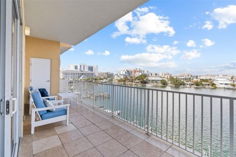 Condominio en venta en Clearwater, Florida, 3 dormitorios, 171.4 m2 № 1405825 - foto 30