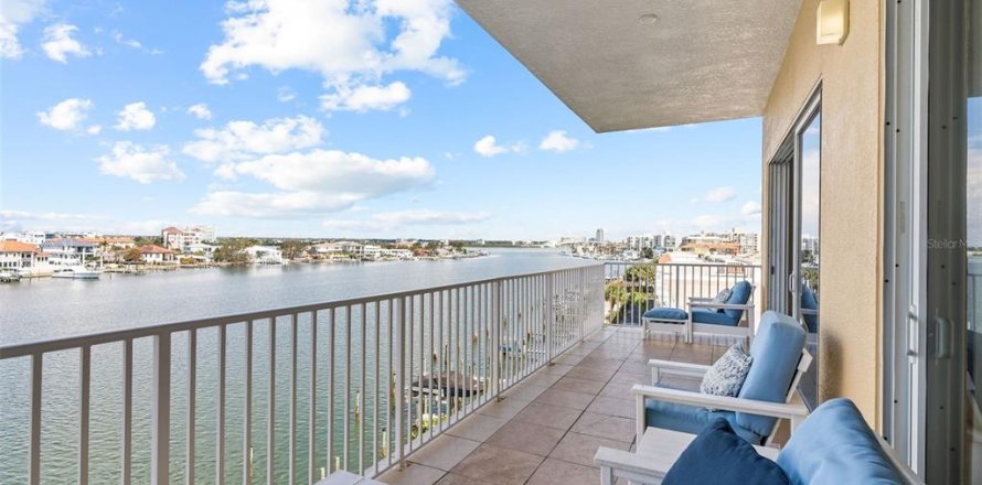 Condominio en Clearwater, Florida, 3 dormitorios  № 1405825